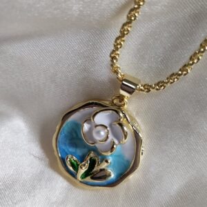 Collar naturaleza (flor blanca)